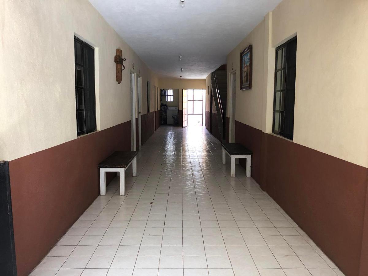 Oyo Hotel Cuatro Reales Galeana Exteriér fotografie